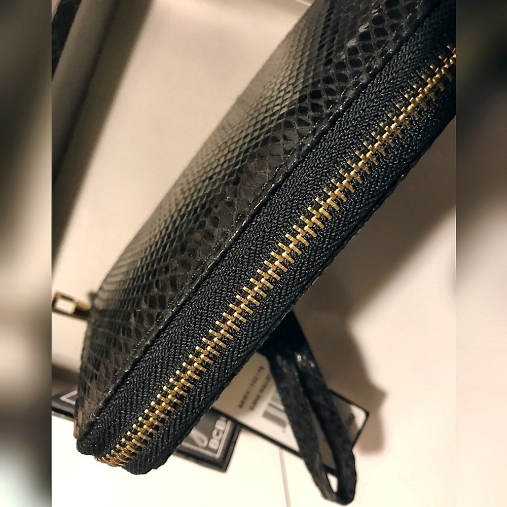 BCBGMaxAzria Black Snake Print Zippy Wristlet Wallet - Picture 5 of 8
